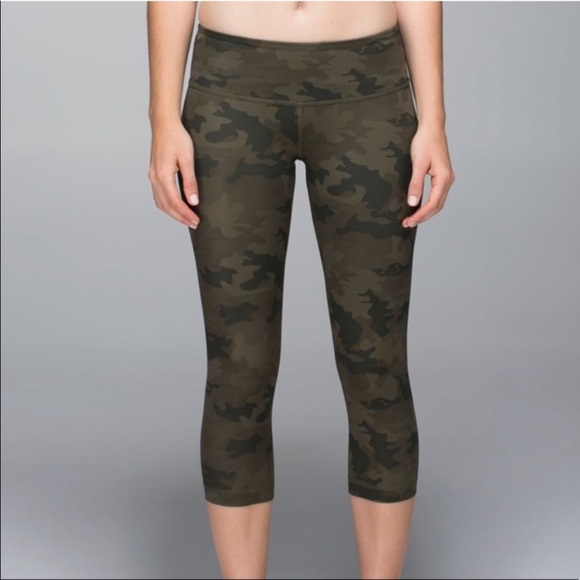 lululemon camo crop leggings